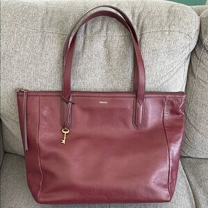 Fossil Sydney Large Tote in Wine